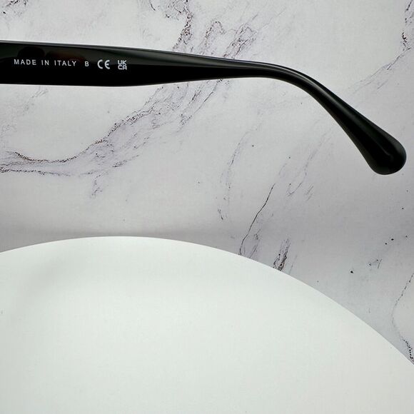 New CHANEL Sunglasses - Picture 12 of 16